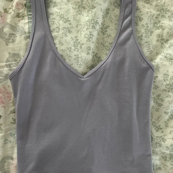 Hollister Lavender V-Neck Crop Tank Top - Picture 1 of 3